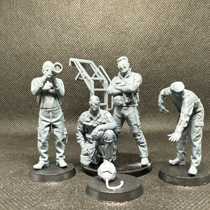 Türkische Luftwaffe – Vorfeldszene (F-16) - 5-teiliges Figuren-Set