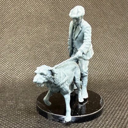 Mann mit Hund – Spaziergang