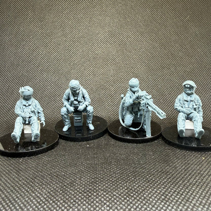 UH-1Y Venom Helicopter Besatzung sitzend - 4-teiliges Figuren-Set