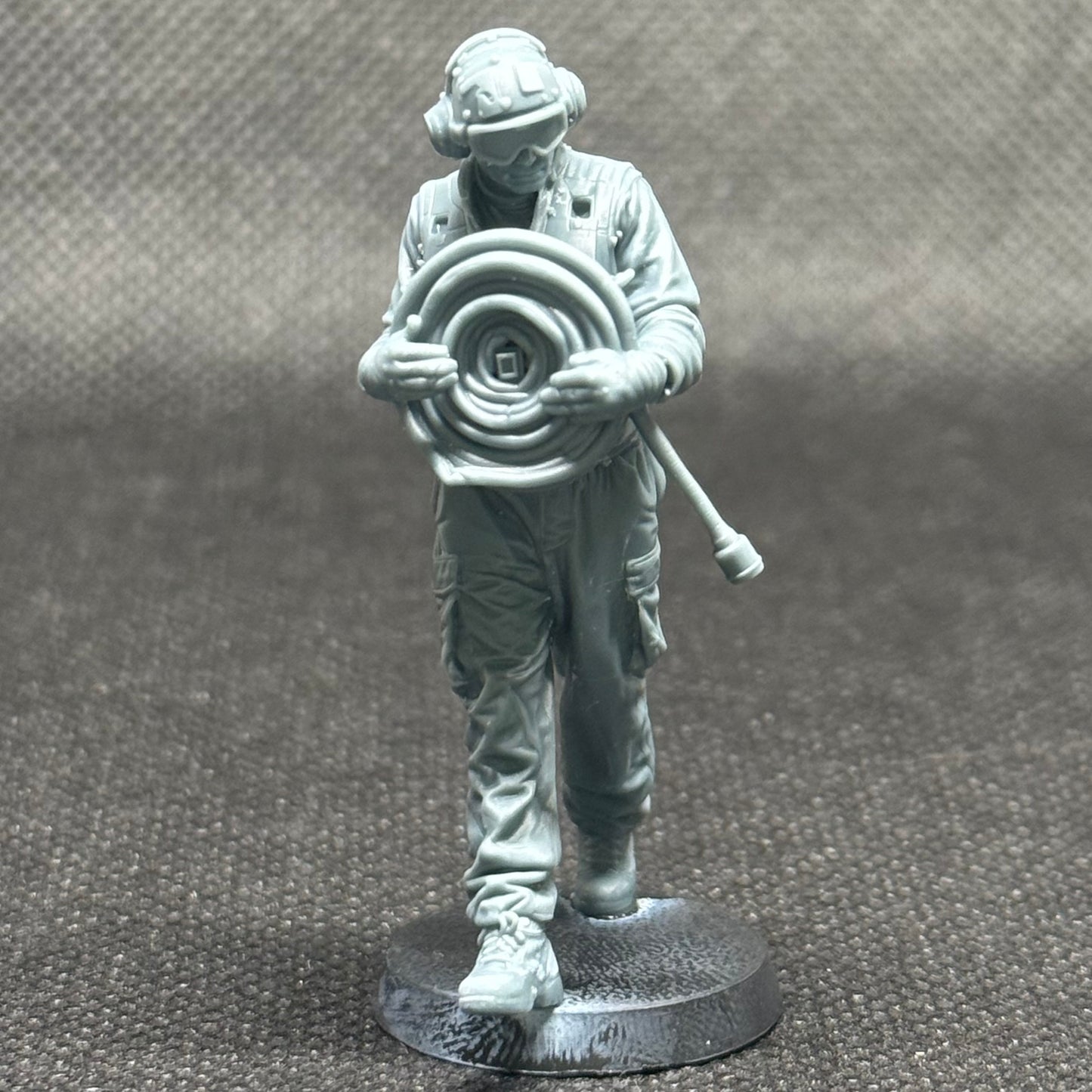 US Navy Crew Hose Runner Resin Figure