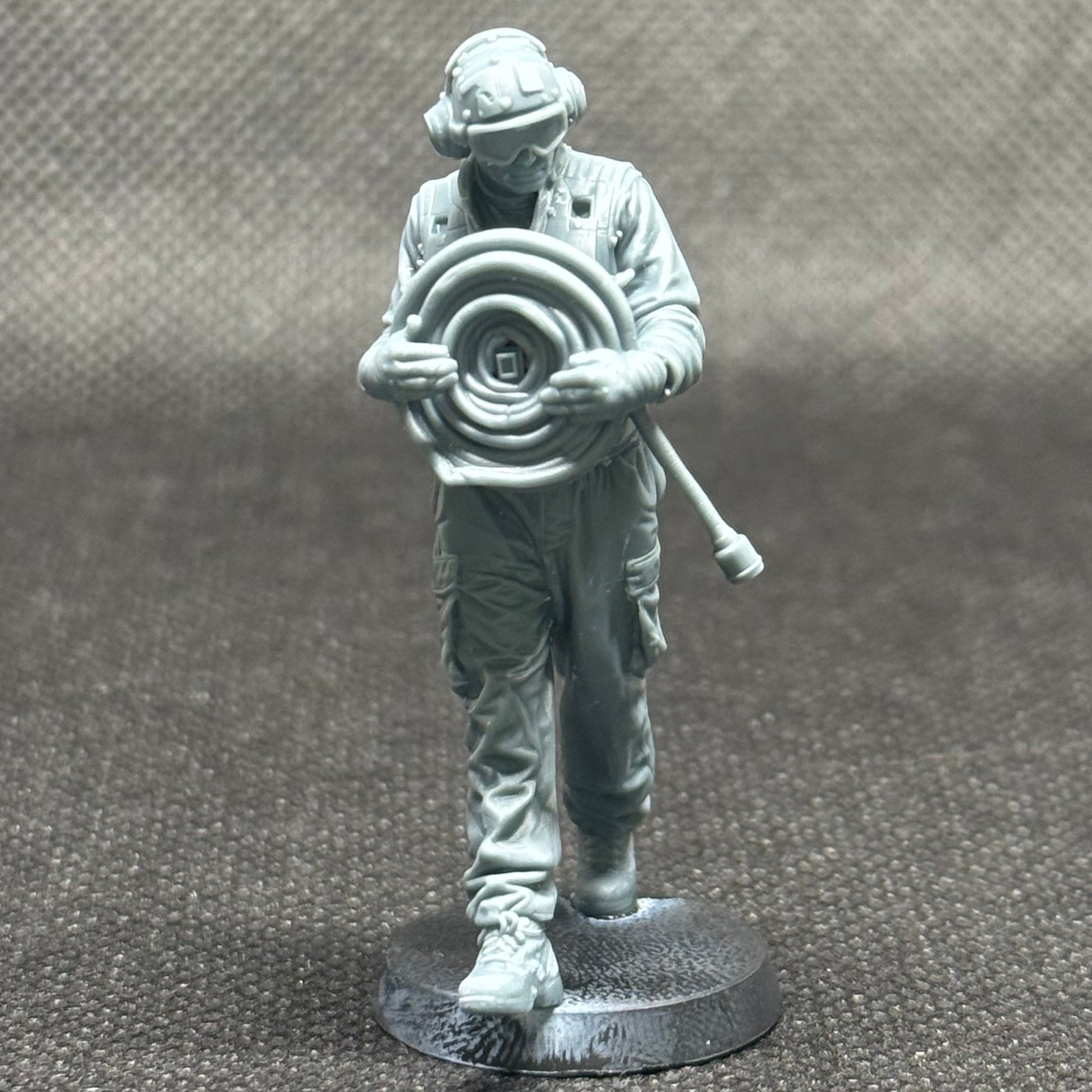 US Navy Crew Hose Runner Resin Figure
