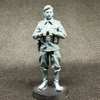 WW2_German_Tank_Commander_Premium_Resin_Figure_1_35_1_48_1_72