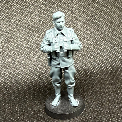WW2_German_Tank_Commander_Premium_Resin_Figure_3